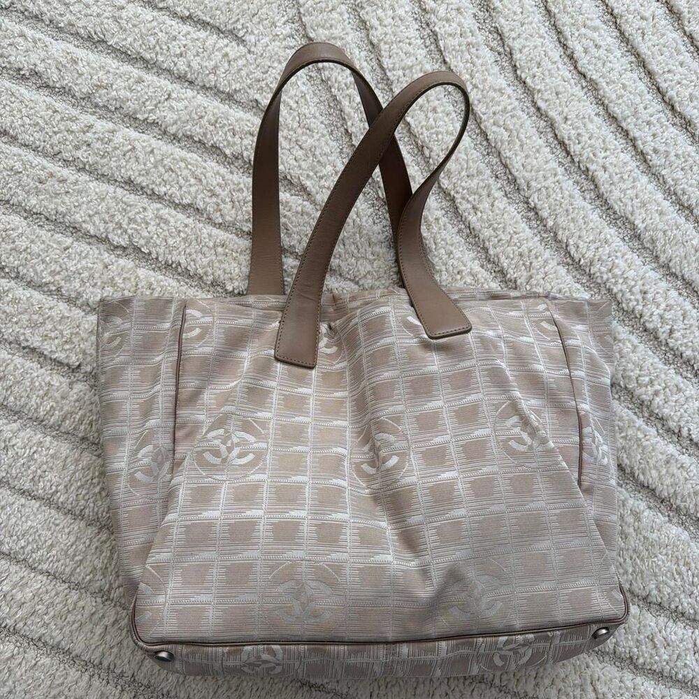 VTG CHANEL Tote Bag Nylon New Travel Line Shoulder Beige Authentic
